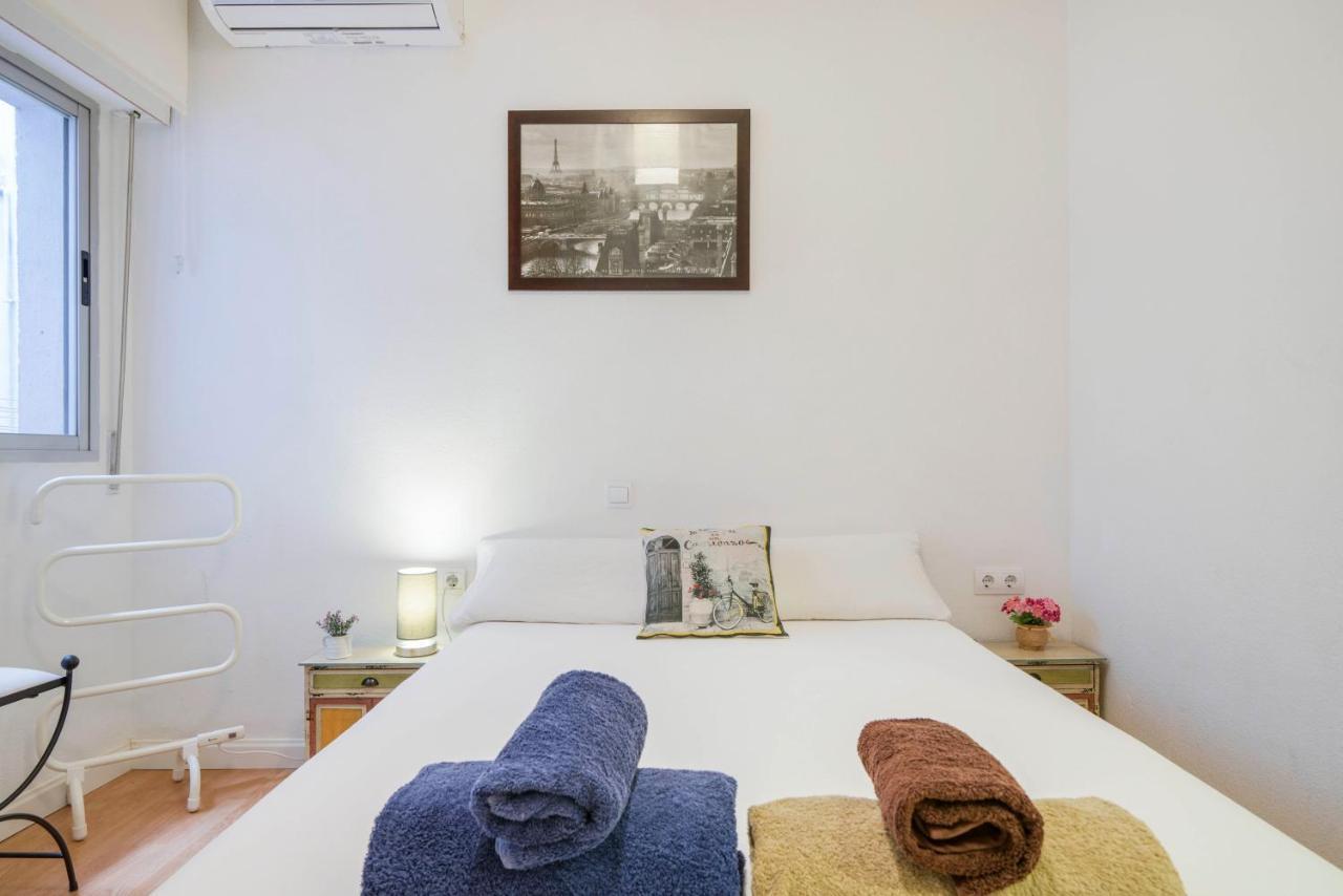 Urbanchicmalaga 3 Bedroom Spacious Quiet Historic Malaga Apt Extérieur photo